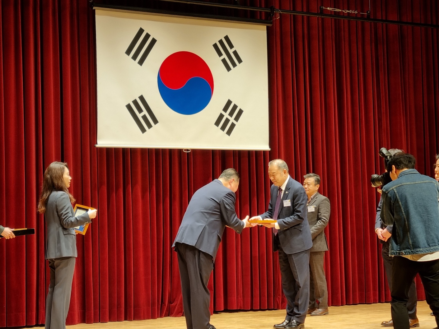2025년 4월3일 파주시 성실납세자 표창수여